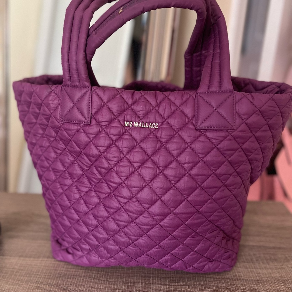 Metro tote